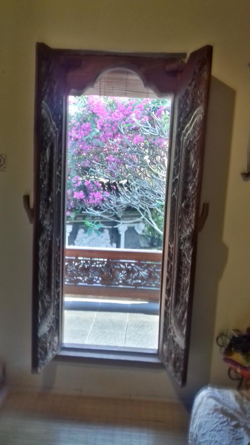 Shalana Homestay- Formerly Teka Teki House Seminyak Exterior foto